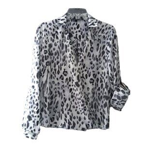 Gianni Bini faux wrap Animal print top Blouse sz M,  /B9